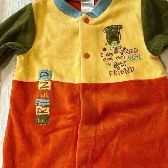 Geneviève Lapierre - Velour Colour block design footed sleeper. Size 6 months - Picture 2 of 5